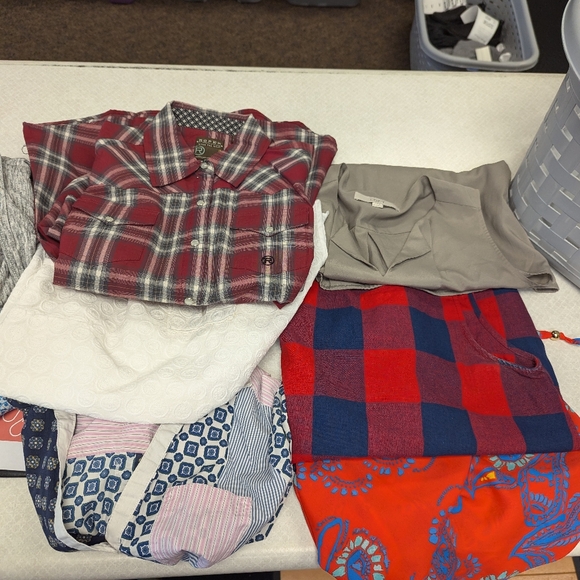 Bundle - Picture 1 of 2